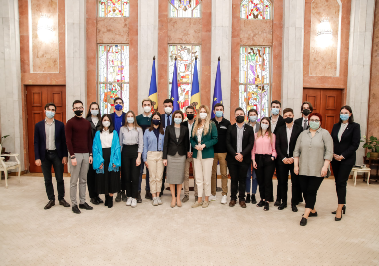 YEAs in Moldova: President of Moldova meeting with youth representatives