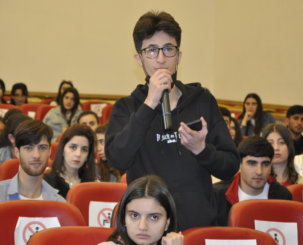 YEAs in Azerbaijan: Info session in Mingachevir city