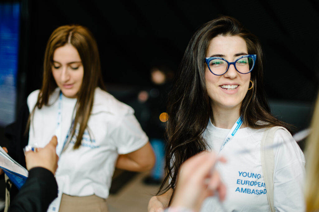 Blog: The European Forum of Young Leaders 2022. Why it is important to keep talking about Ukraine