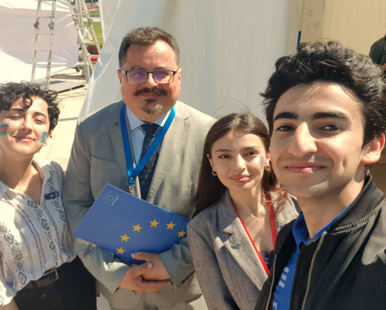 YEAs in Azerbaijan: Participating in 'Eurovillage', Europe Day