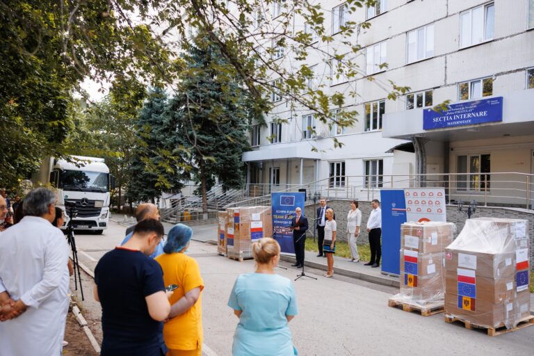 Moldova: UE și Polonia au donat echipament medical pentru Institutului Mamei și Copilului din Chișinău