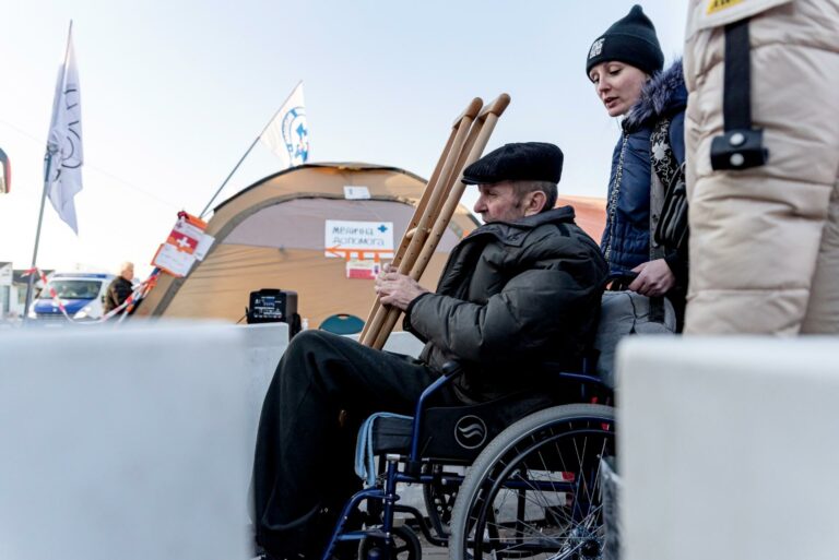 Жизнь на войне: в Украине создан справочный сайт для людей с ограниченными возможностями и пожилых