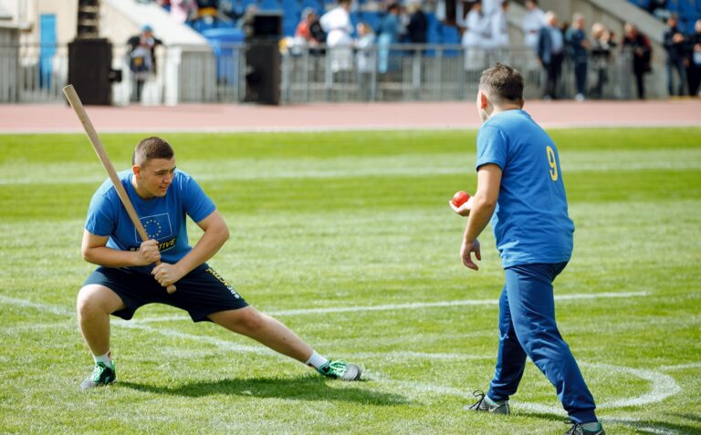 Moldova hosts oina match as part of European Sports Week