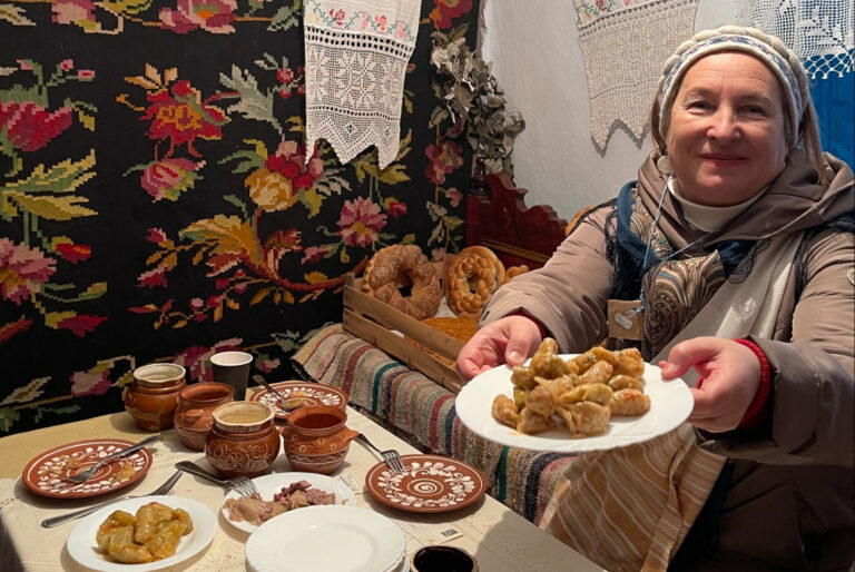 Молдова: в Тырнэука прошел традиционный фестиваль "Чиралейса”