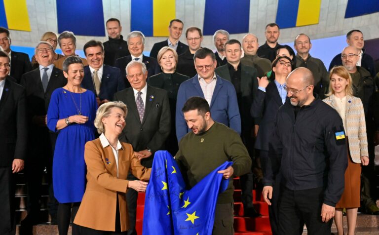 Ukraine: New €450 million assistance package for 2023 announced by EU