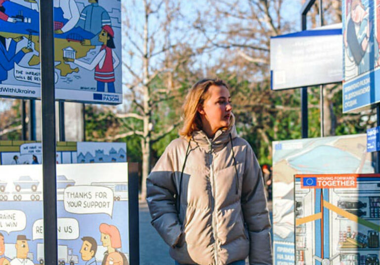 У Черкасах відкрилася вулична виставка «Разом ми – Європа»