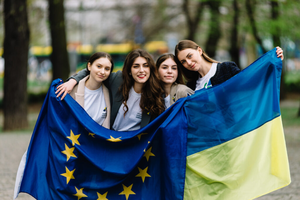 مدونة: علاقات التصدير والاستيراد بين أوكرانيا والاتحاد الأوروبي: تأثير الحرب على التجارة والناتج المحلي الإجمالي