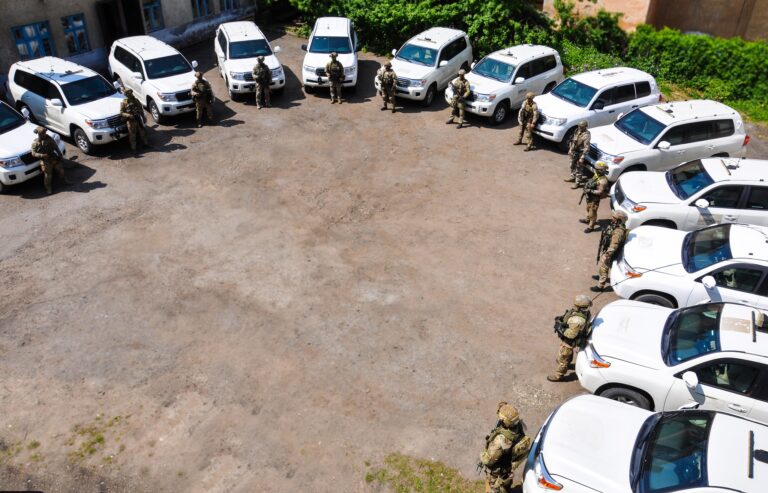 Консультативна місія Європейського Союзу передала українським поліцейським на звільнених територіях 13 броньованих автомобілів