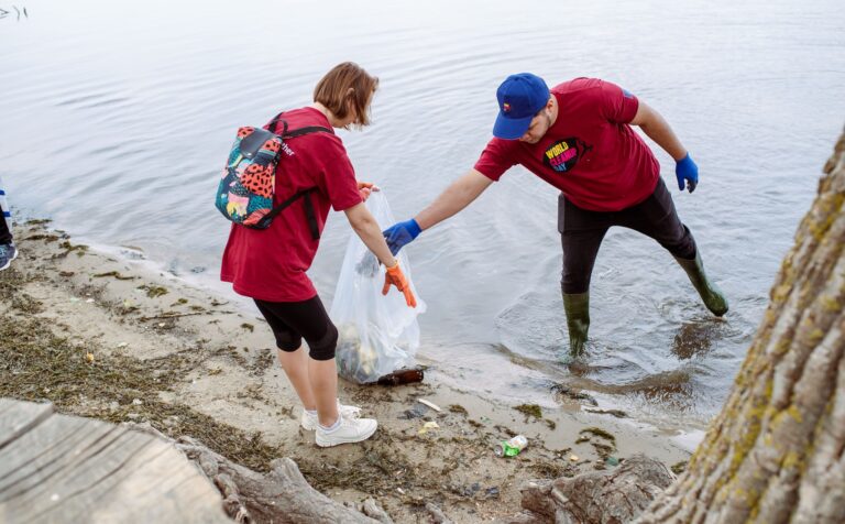 ‘Let’s make it a lifestyle!’ European Union joins World Cleanup Day in Moldova