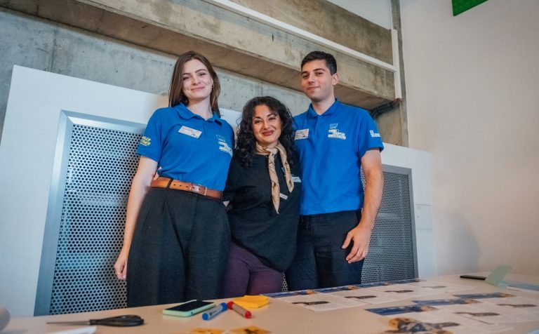 YEAs Claudia, Sara and Avto at the Info fair