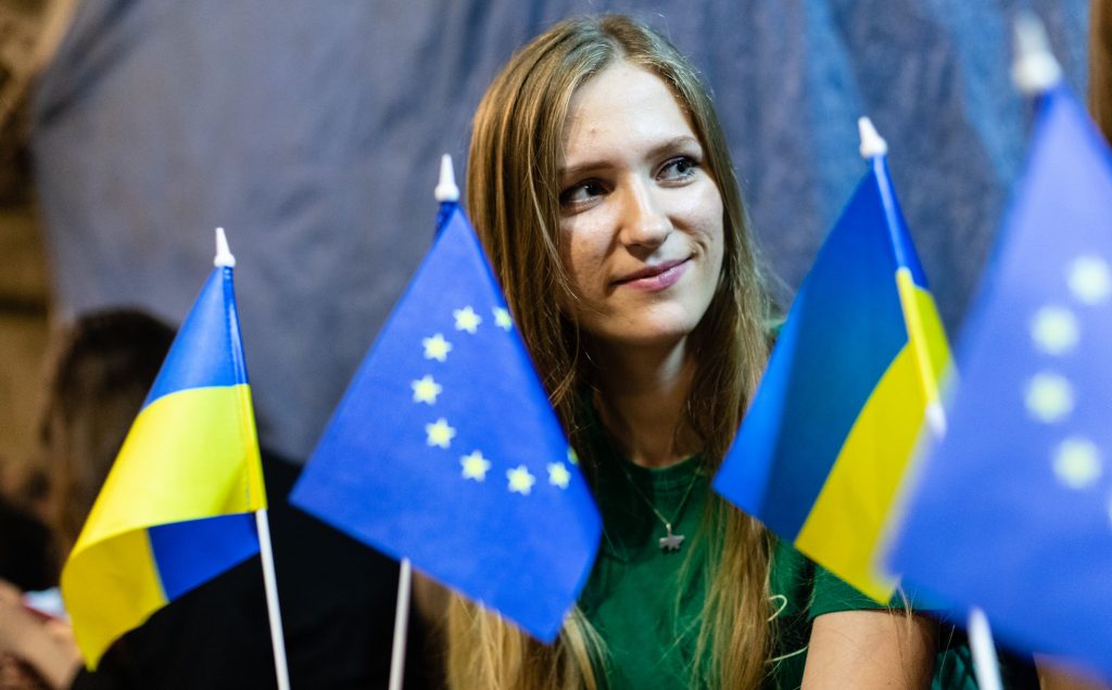 Ukraine’s accession to EU: grants up to €85,000 for expert and analytical work on Fundamentals cluster