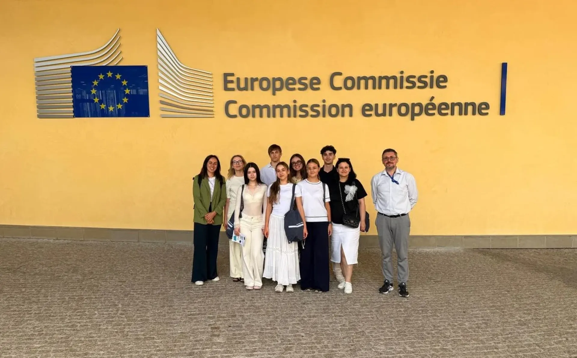 Moldova: Youth from ‘Orizont’ Euro Club go on study visit to Brussels