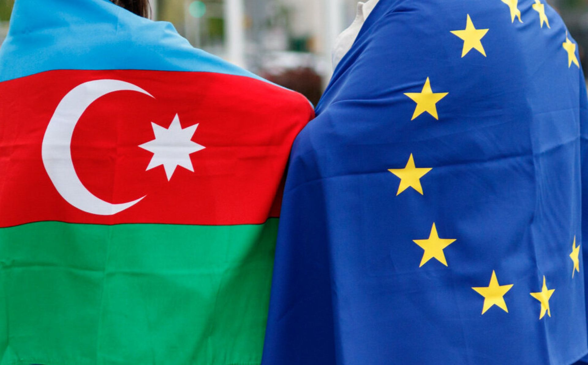 Şərq Tərəfdaşlığı Vətəndaş Cəmiyyəti Forumu azərbaycanlı hüquq müdafiəçisi Anar Məmmədlinin dərhal və qeyd-şərtsiz azad edilməsinə çağırır