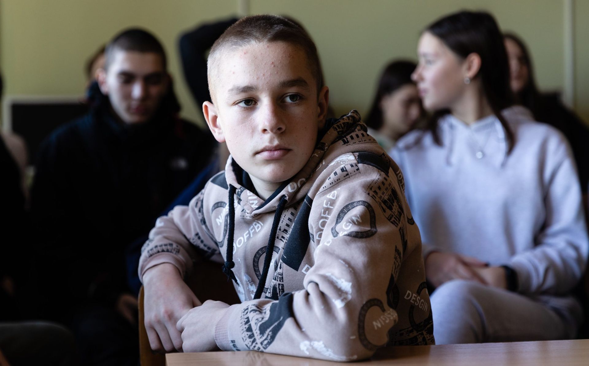 Top 6 methods for supporting younger schoolchildren during wartime
