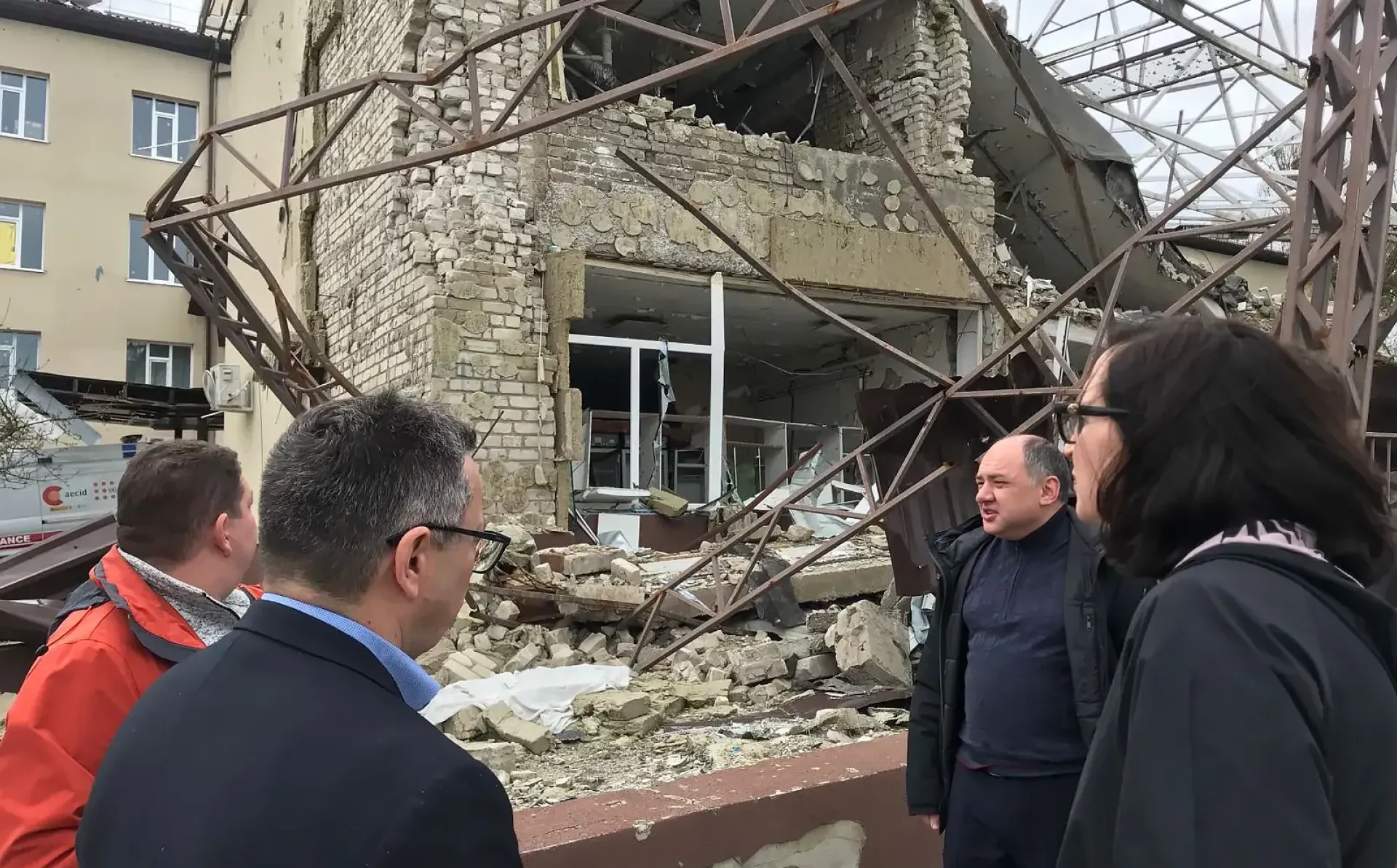 EUAM Ukraine launches pilot project to support policing, community safety and investigating war crimes in Izyum
