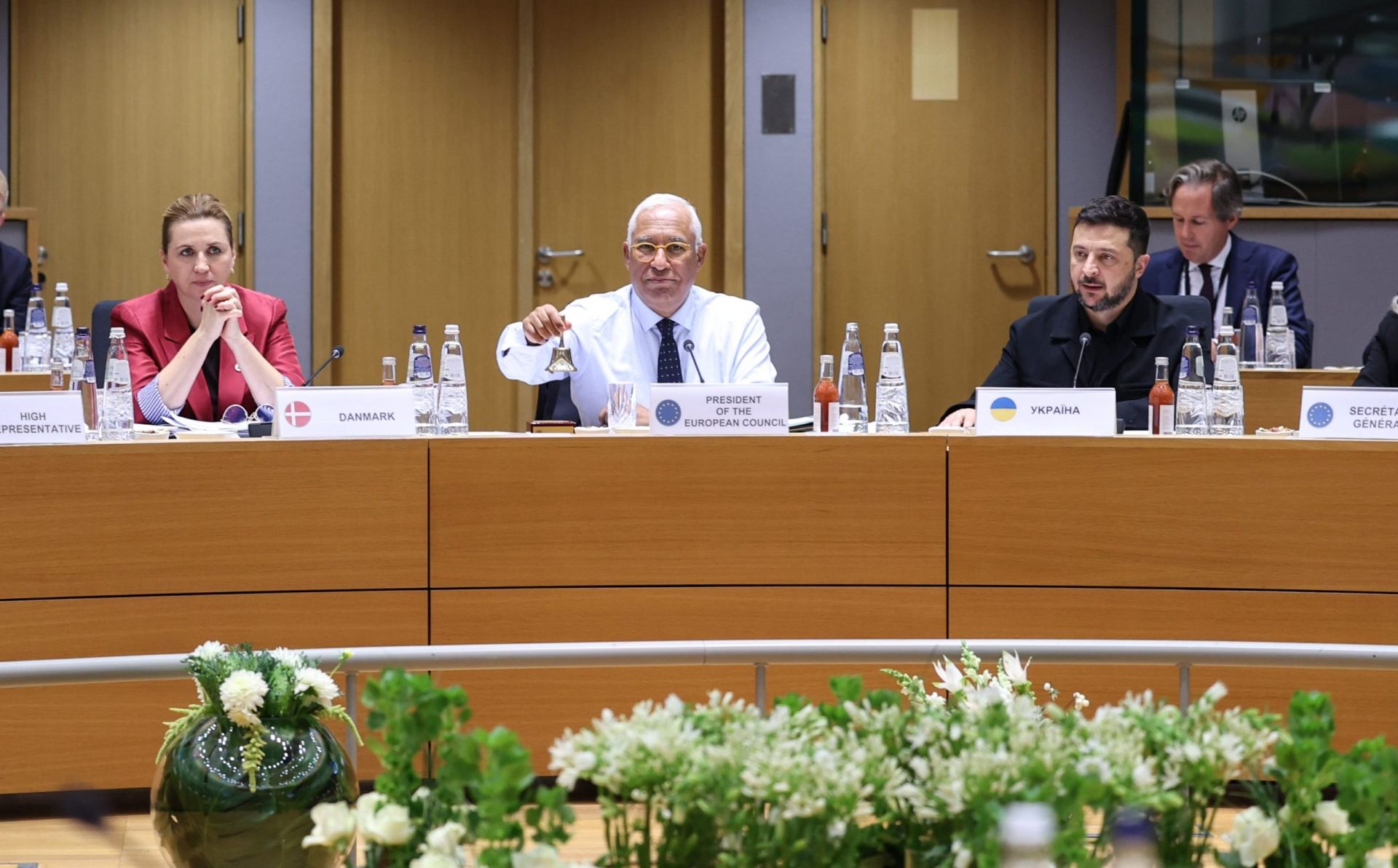 EU adopts 19th package of sanctions targeting Russian energy, third-country banks and crypto providers