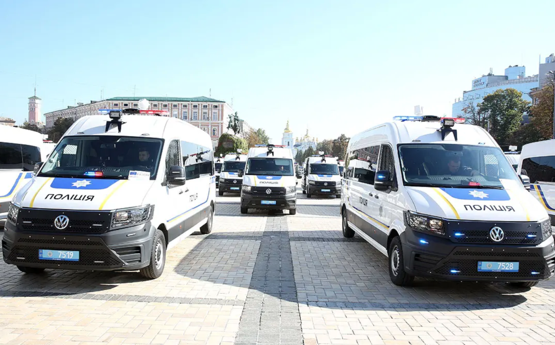 EU provides Ukrainian police with new vehicles and equipment
